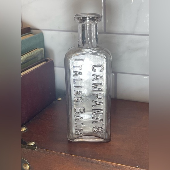Lot of 5 Antique Iridescence Blue & Clear Montreal Toronto Medicine Herb Bottles - Picture 9 of 16